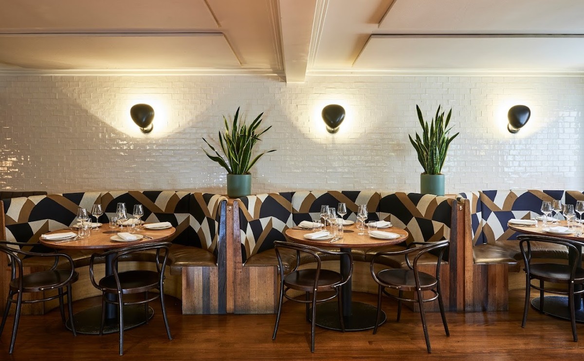 Carlton Wine Room Review by the best chefs