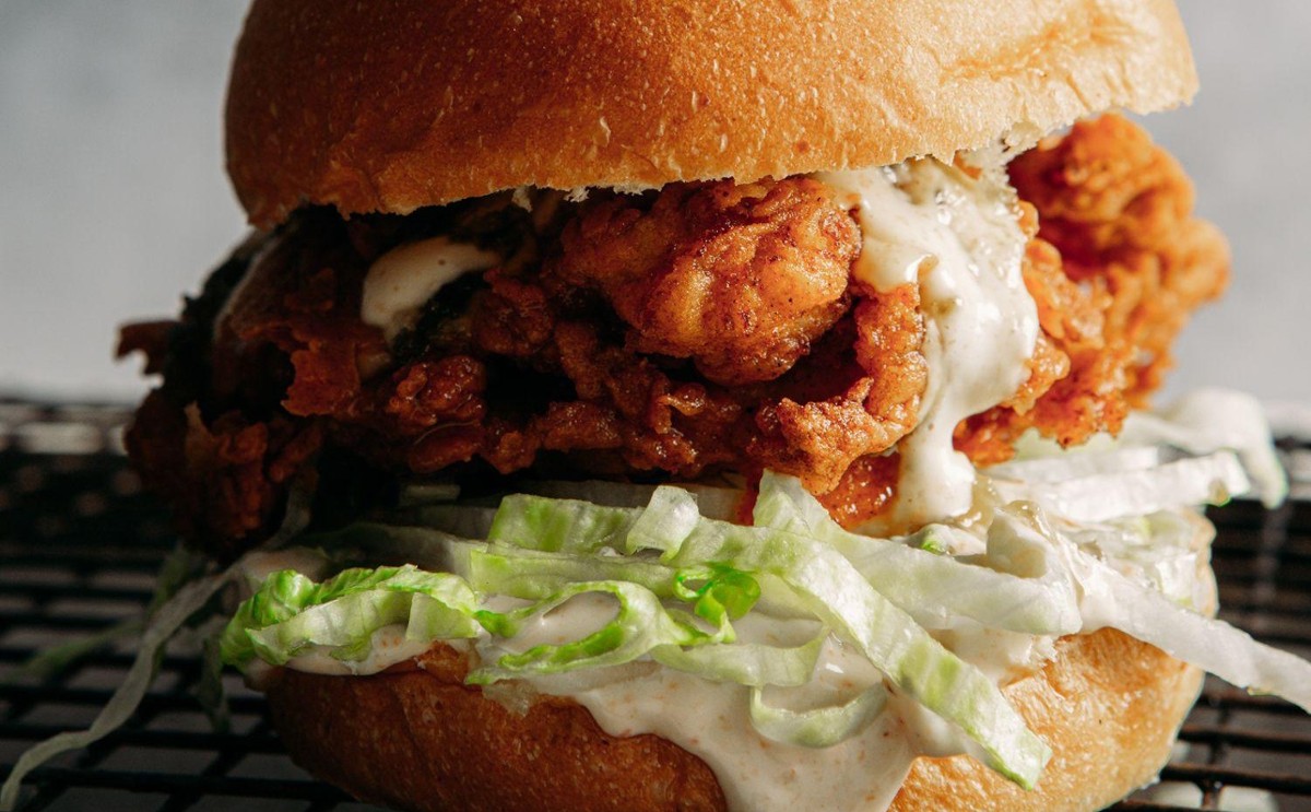 Hayden Quinnʼs Fried Chicken Burger with Habanero Mayo and Green Chilli